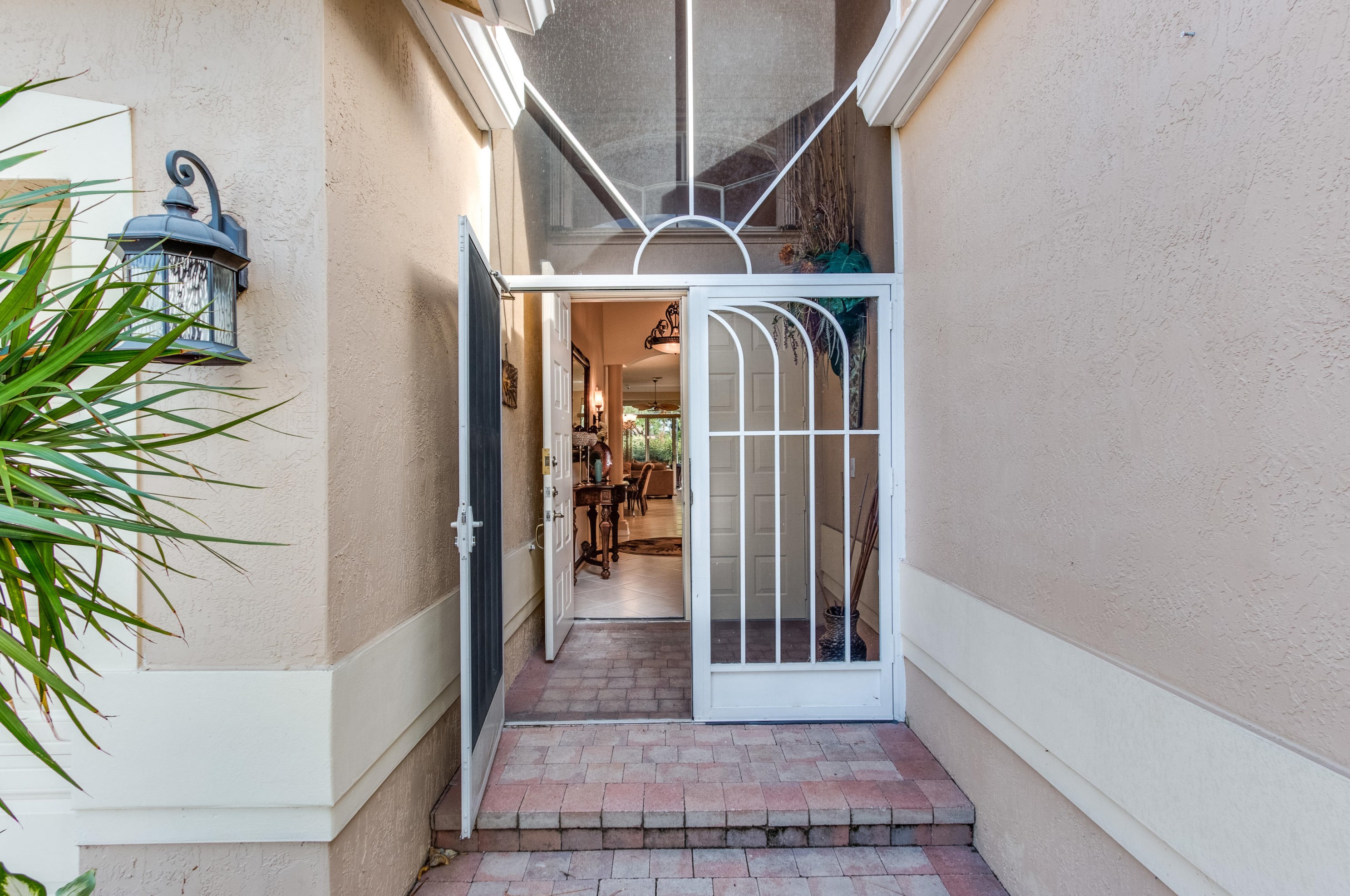 7055 Lombardy St, Boynton Beach, FL 33472