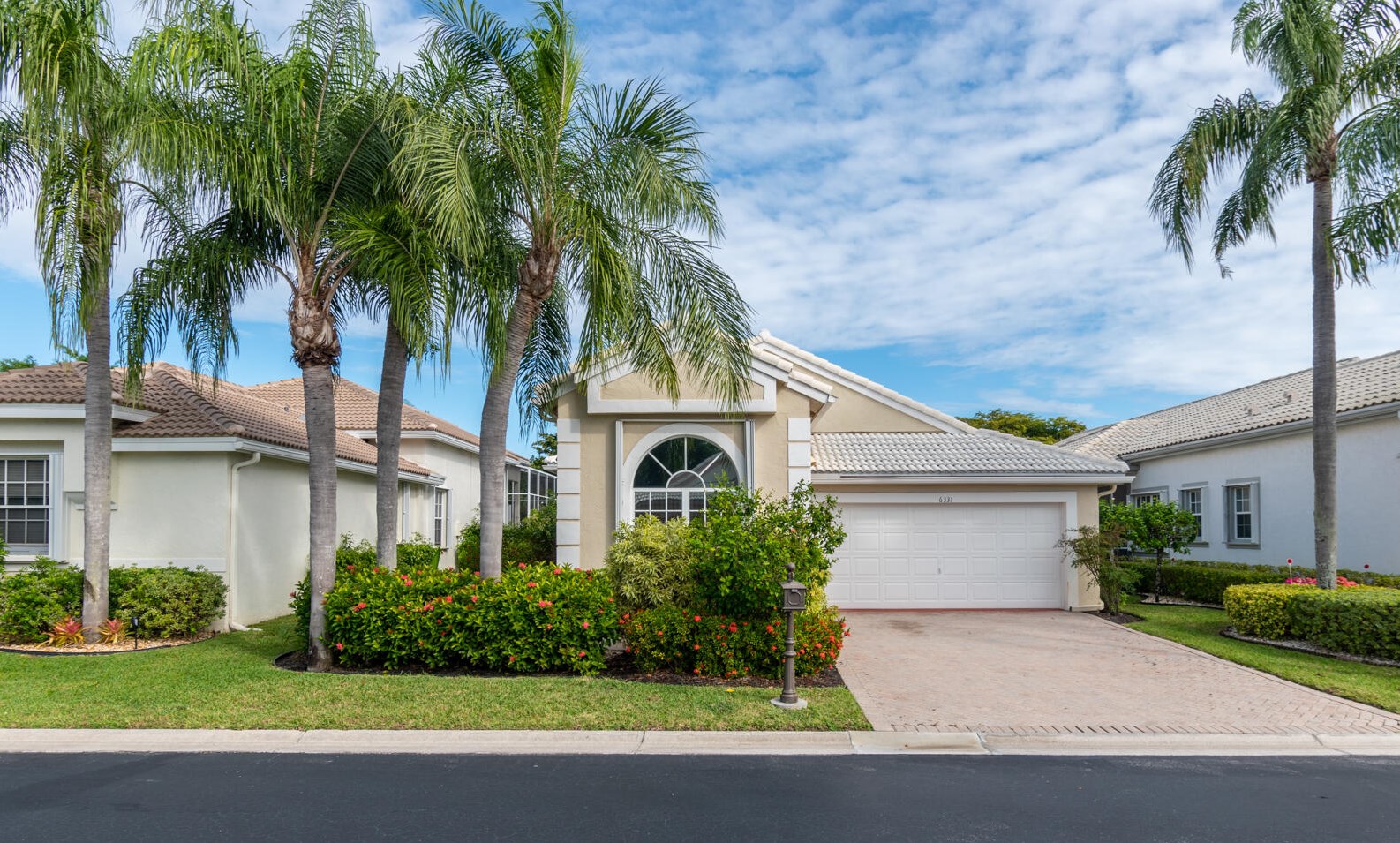6331 Crystal View Ln, Boynton Beach, FL 33437-4041
