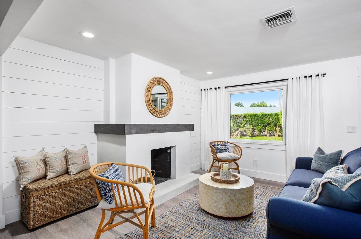 182 Beacon Ln, Jupiter, FL 33469-3504