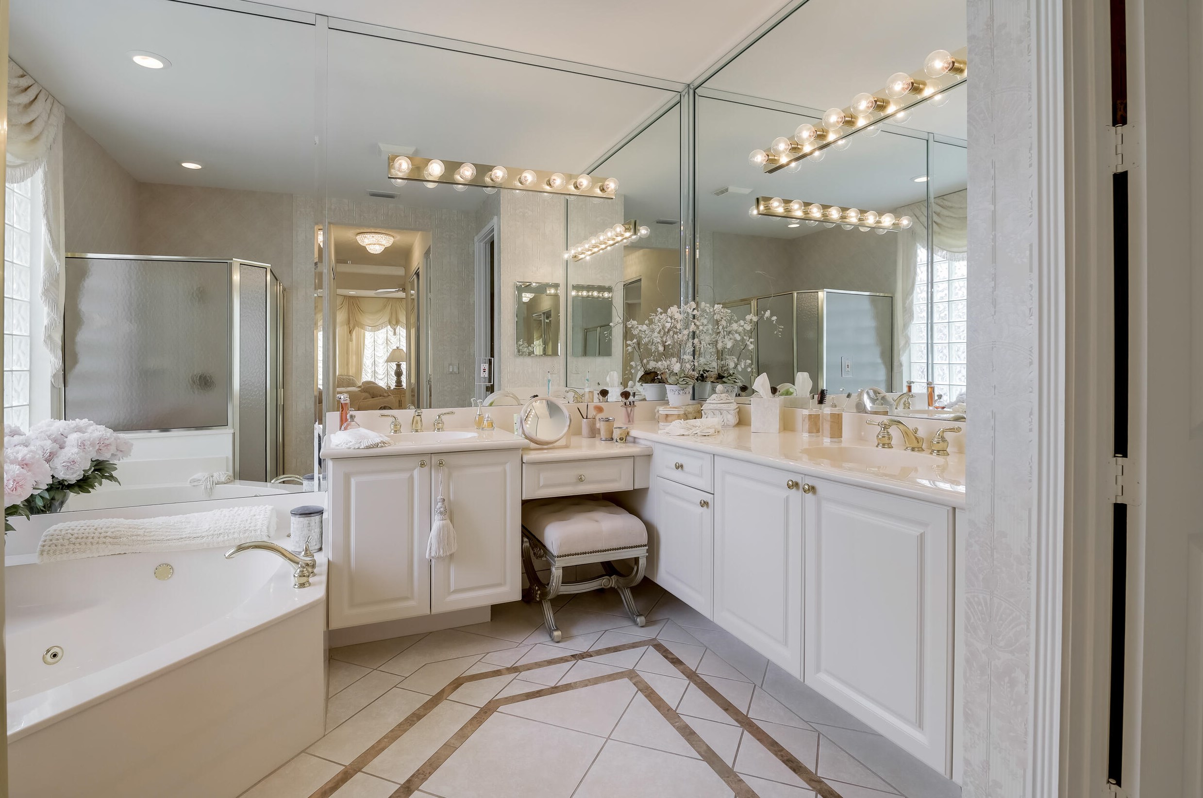 11480 Ohanu Cir, Boynton Beach FL  33437-7031 exterior