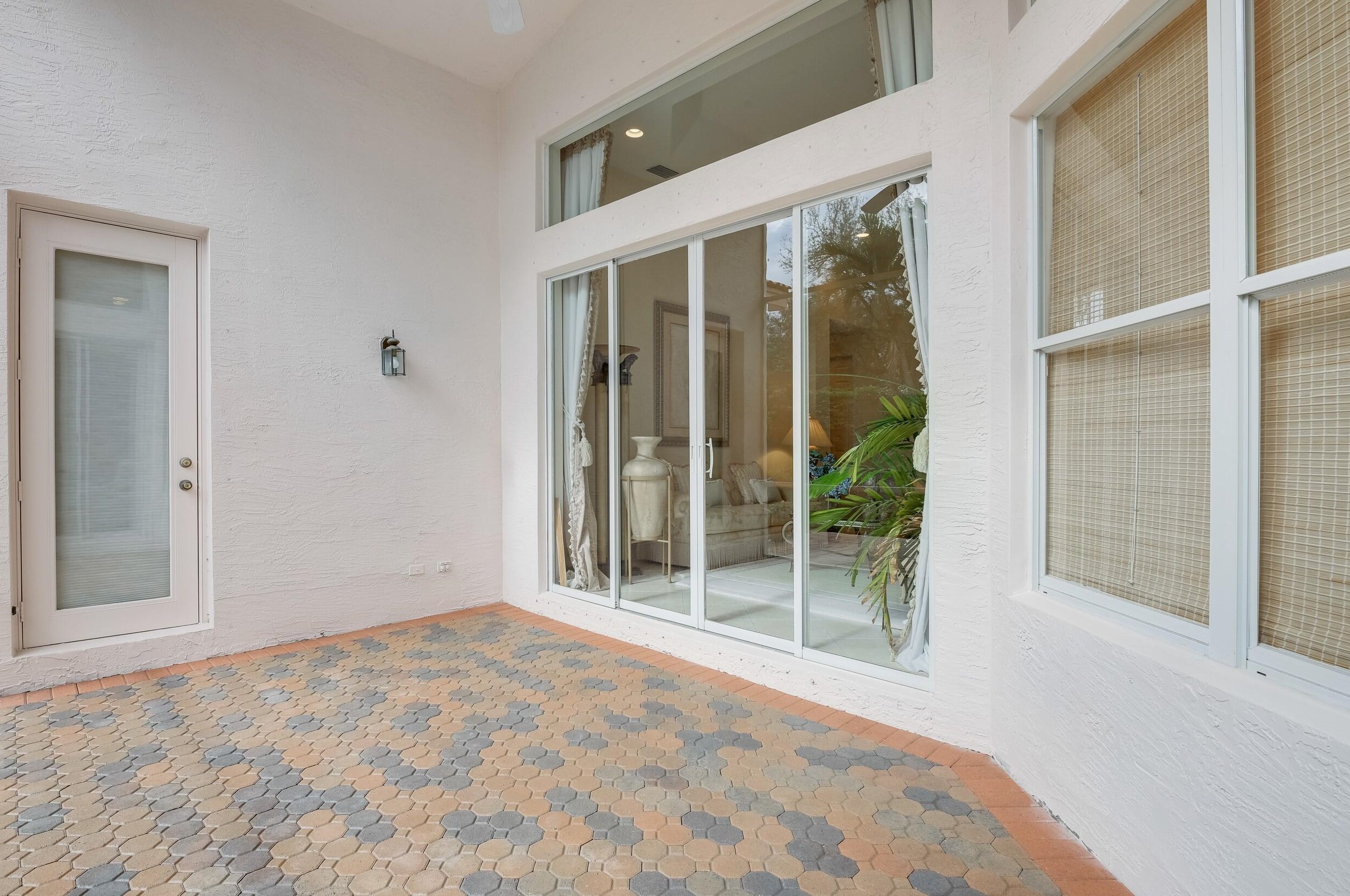 11480 Ohanu Cir, Boynton Beach FL  33437-7031 exterior