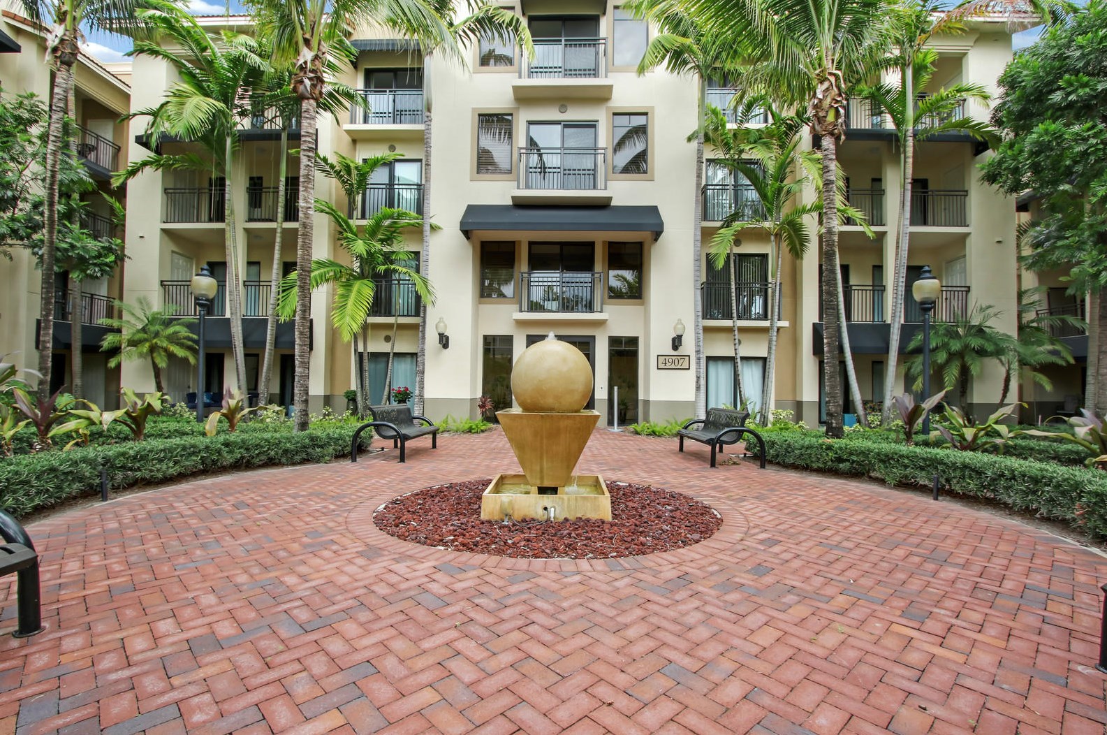 4907 Midtown Ln Apt 1303, West Palm Beach, FL 33418