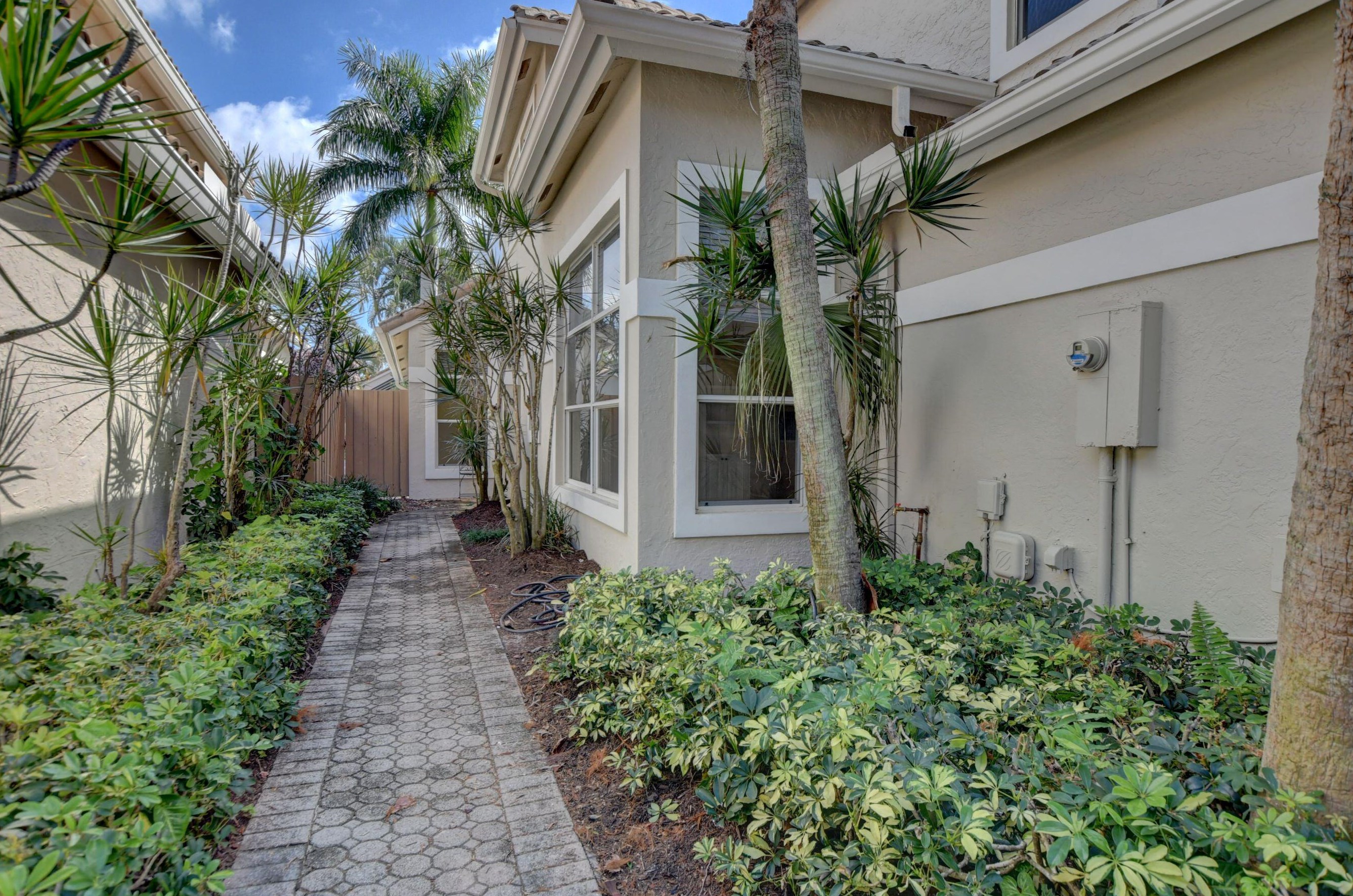 6626 27th Ave, Boca Raton, FL 33496-2023