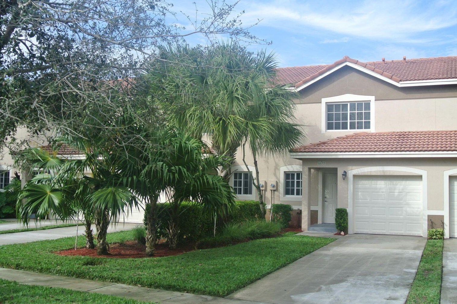 6633 Old Farm Trl, Boynton Beach FL  33437-7903 exterior