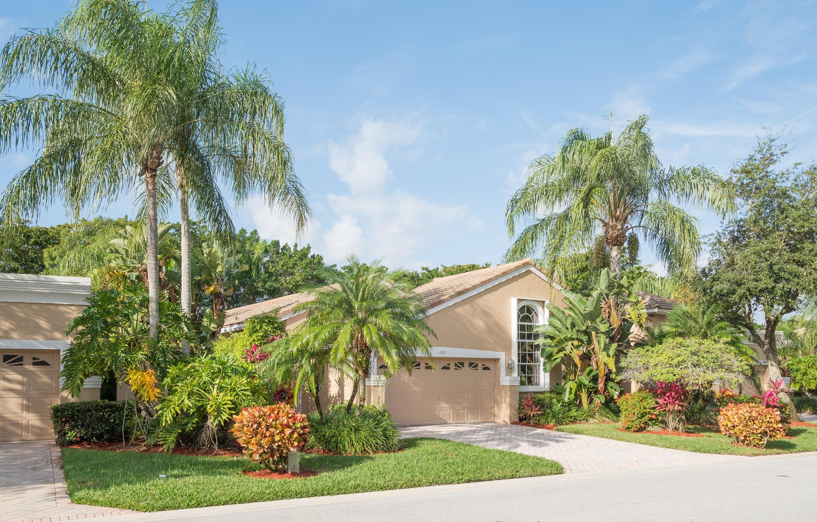 4522 Carlton Golf Dr, Lake Worth, FL 33449-8126