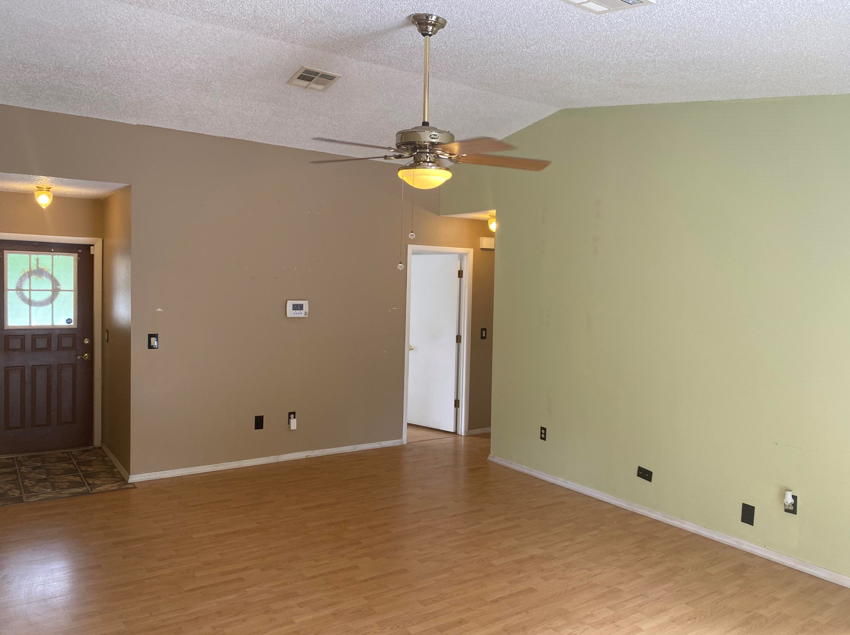 1230 Alcazar St, Melbourne, FL 32909-5045