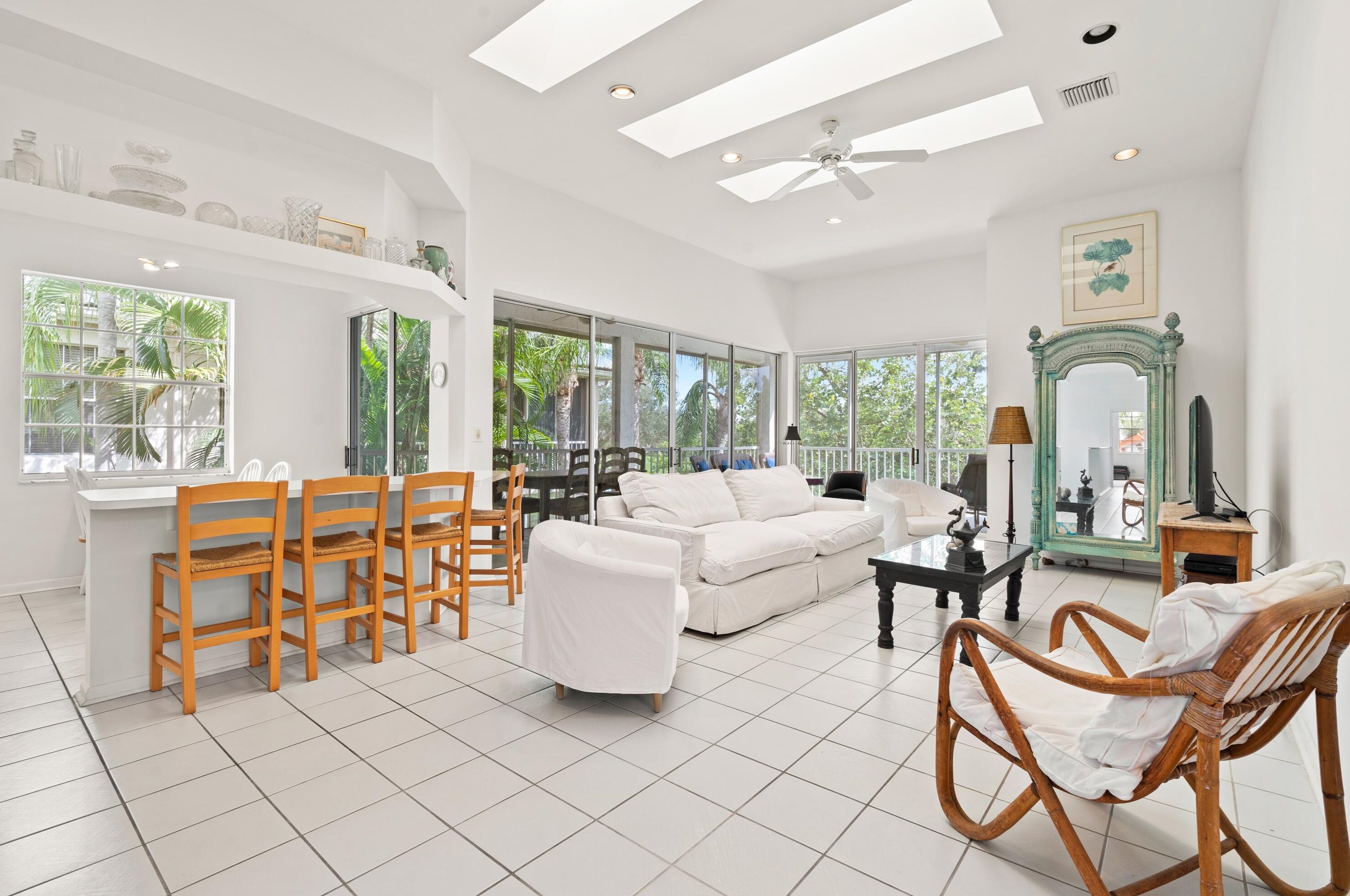 5142 Lake Catalina Dr, Boca Raton, FL 33496-2447
