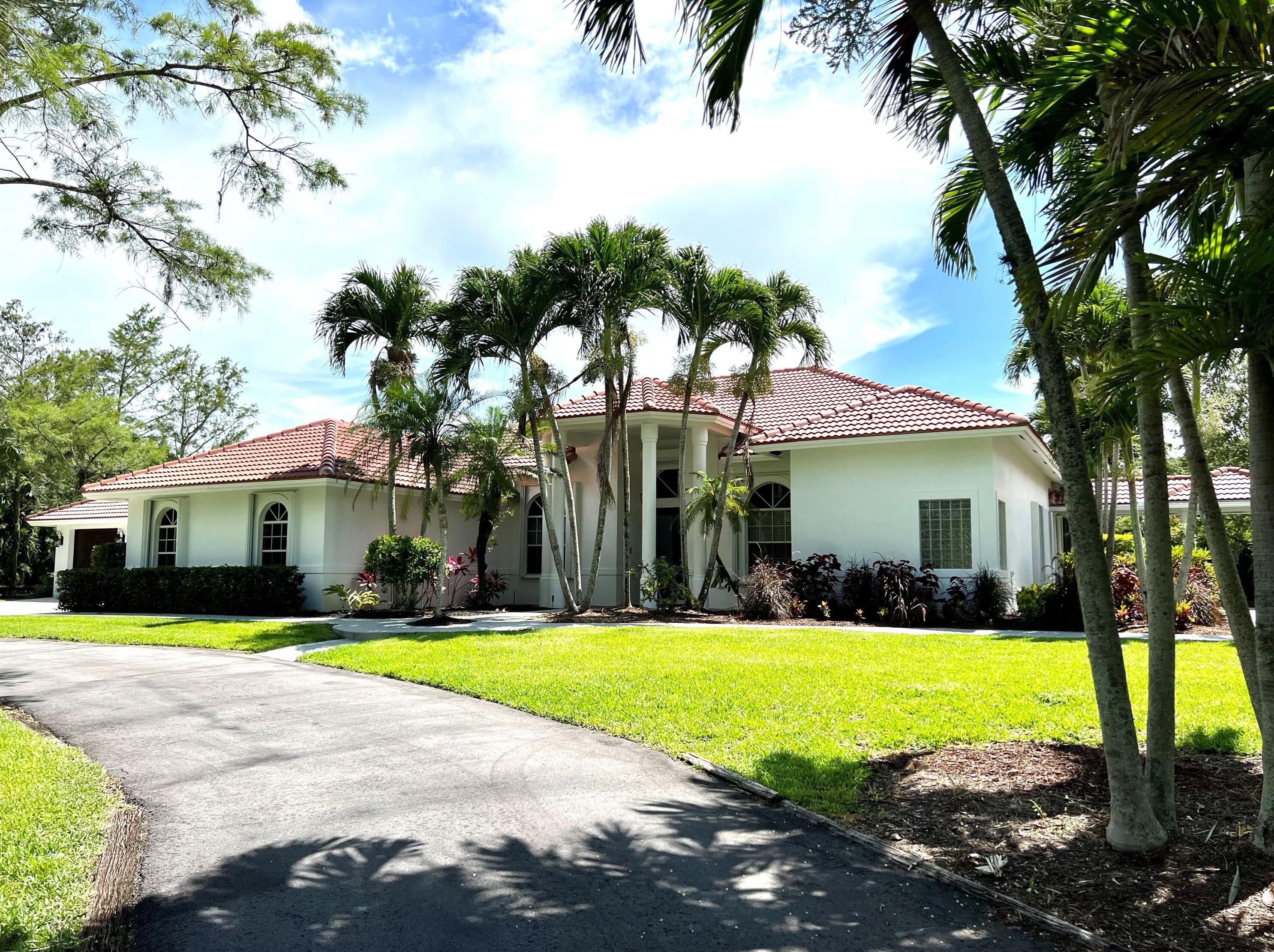 14913 Paddock Dr, West Palm Beach, FL 33414-1018