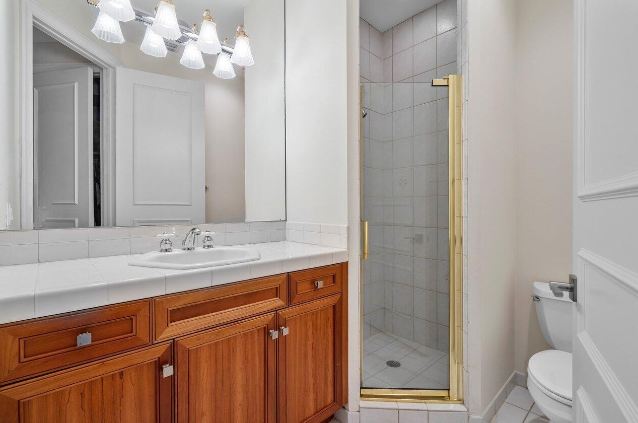 571 Golden Harbour Dr, Boca Raton FL  33432-2941 exterior