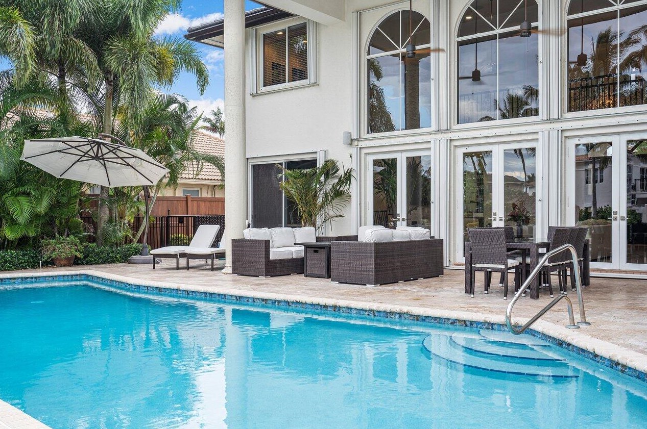 571 Golden Harbour Dr, Boca Raton FL  33432-2941 exterior