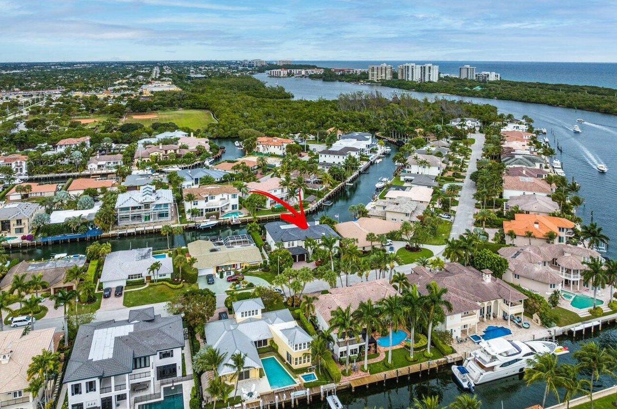 571 Golden Harbour Dr, Boca Raton FL  33432-2941 exterior