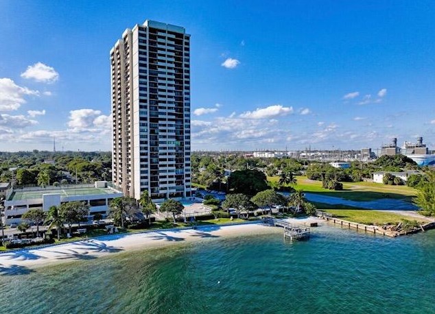 5600 N Flagler Dr #1908, West Palm Beach, FL 33407
