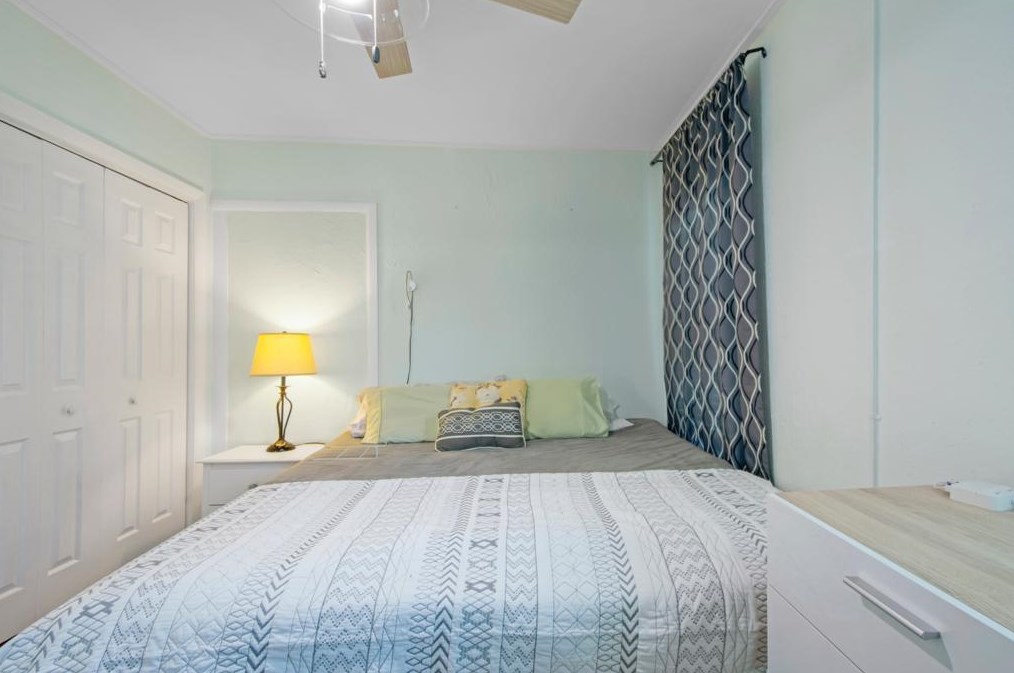 113 Federal Hwy, Lake Worth FL  33460-4387 exterior