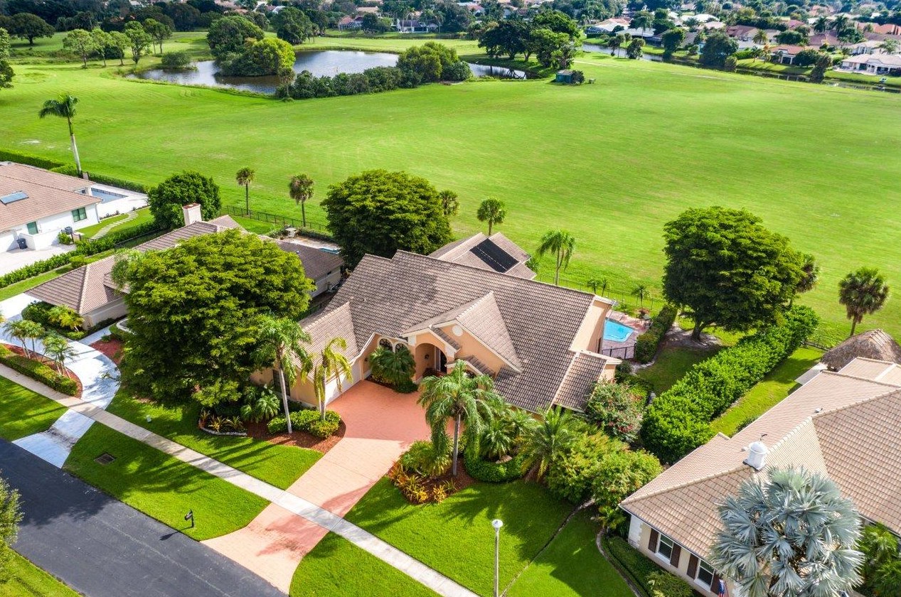 2330 Sunderland Ave, West Palm Beach, FL 33414