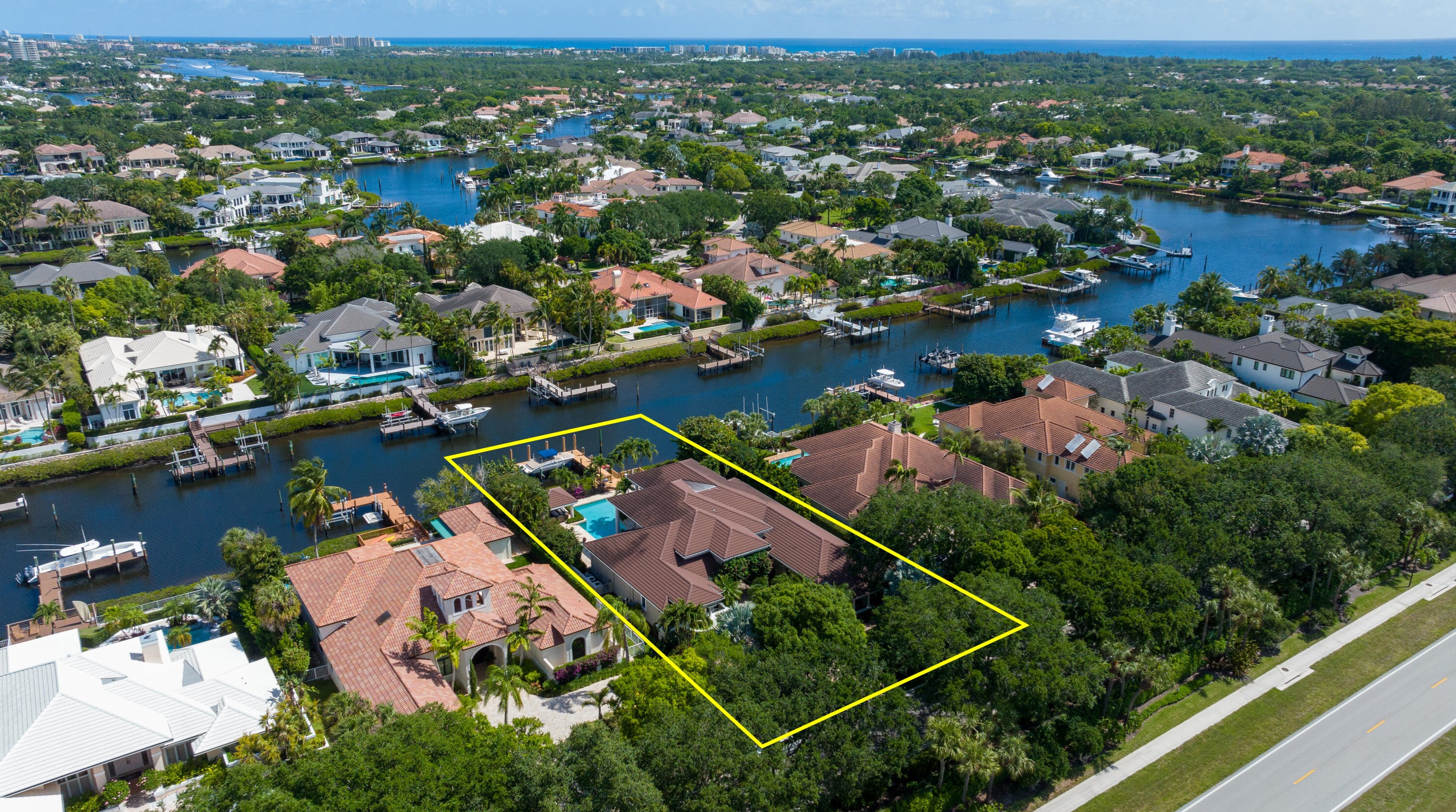 426 Mariner Dr, Jupiter, FL 33477-4068