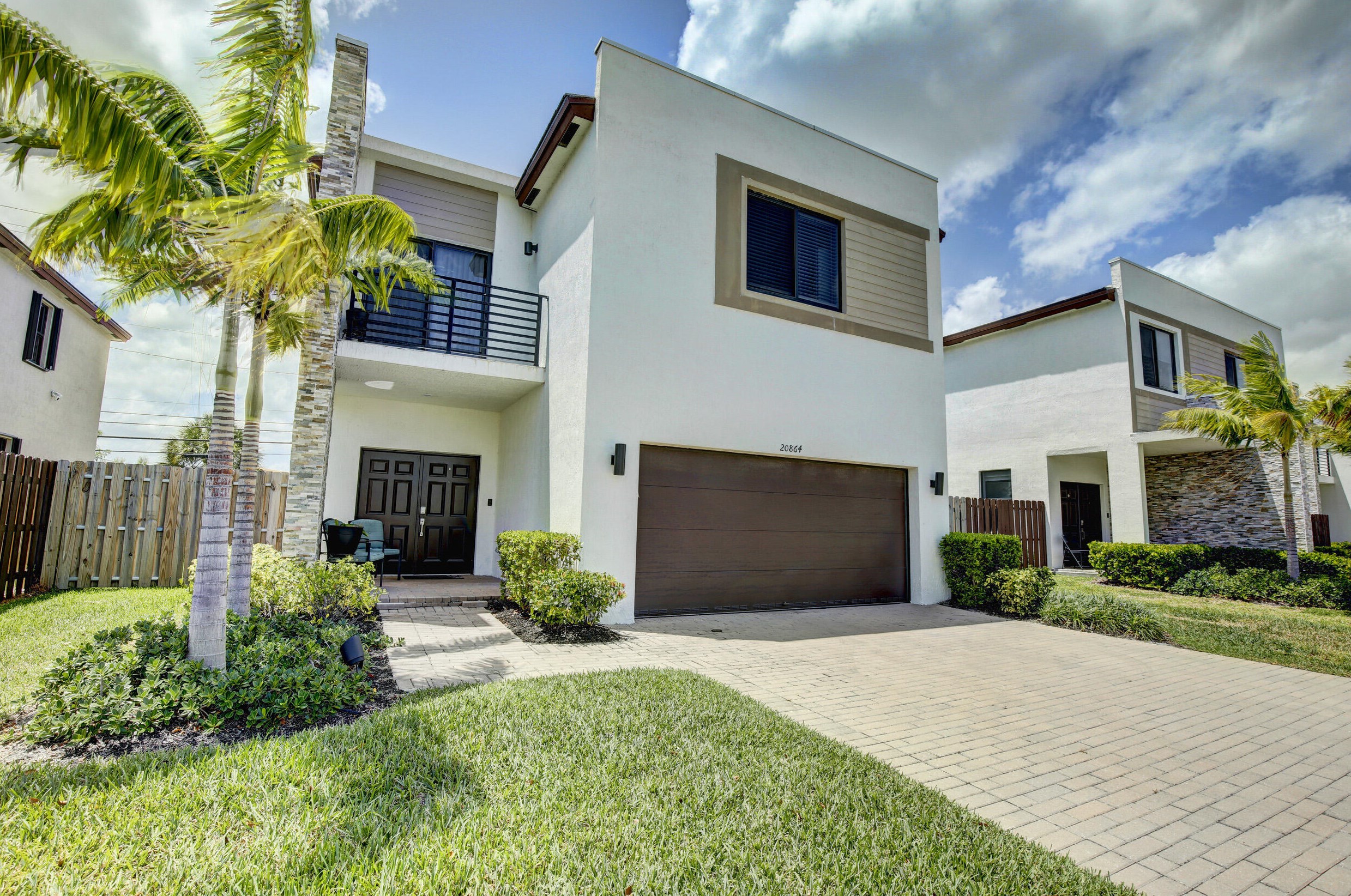 20864 2nd Ct, Miami, FL 33179-2517