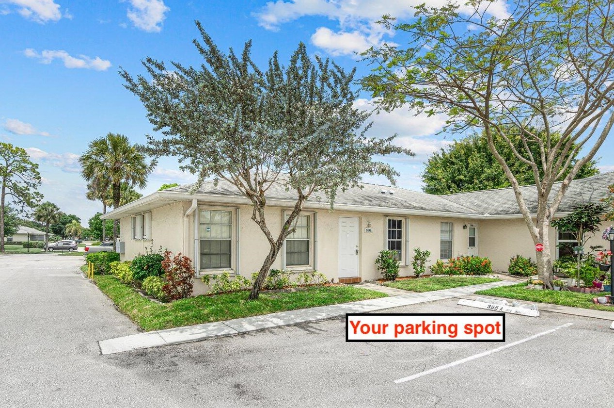 389 Bennington Ln, Lake Worth, FL 33467-3033
