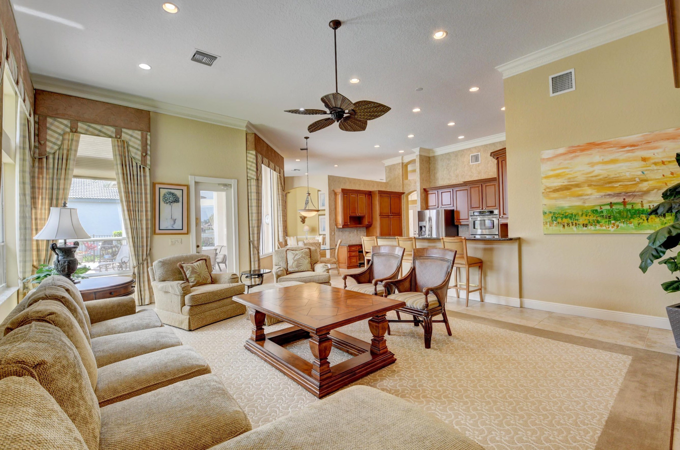 8280 Muirhead Cir, Boynton Beach FL 33472-5063 exterior