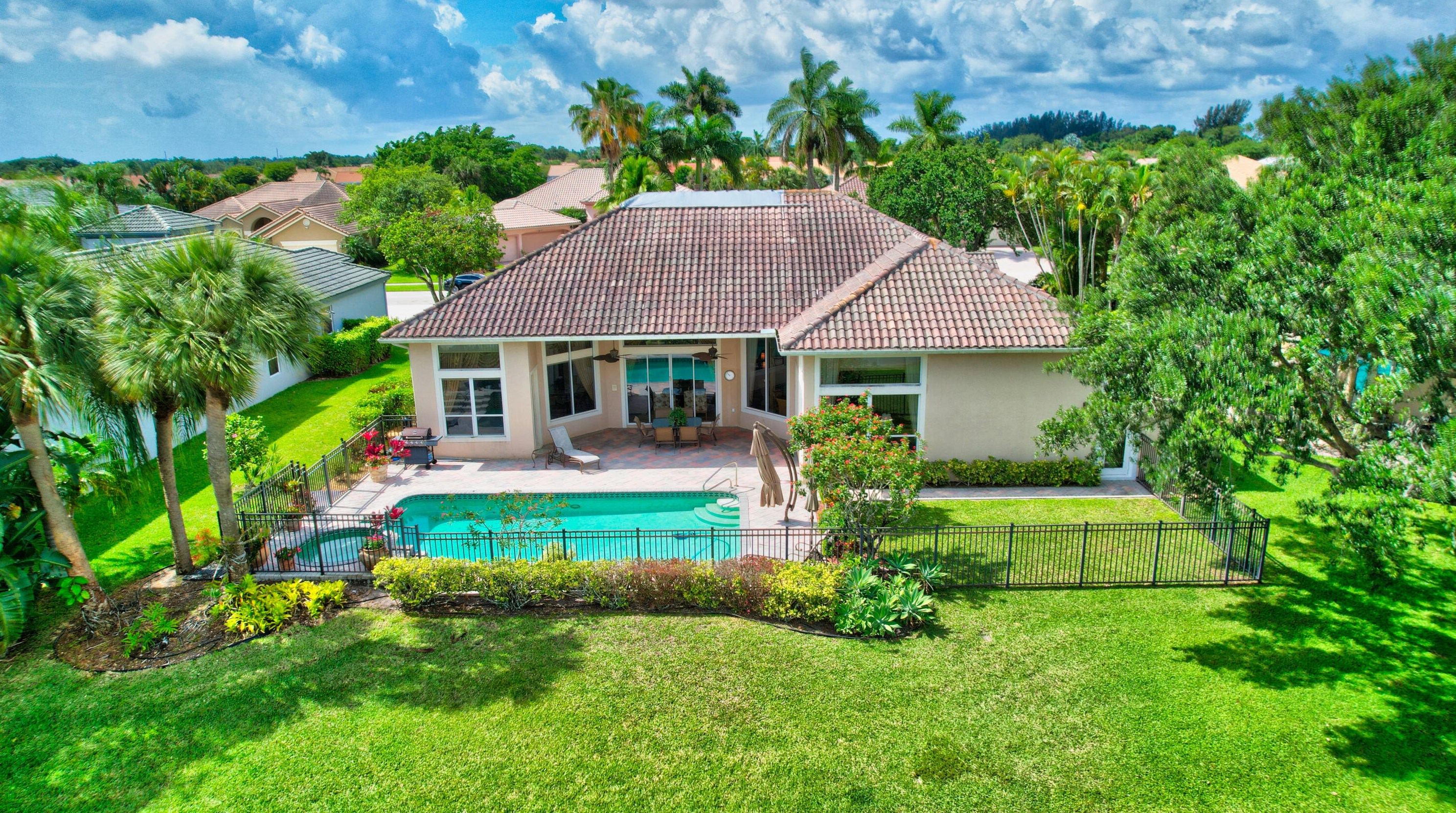 8280 Muirhead Cir, Boynton Beach, FL 33472-5063