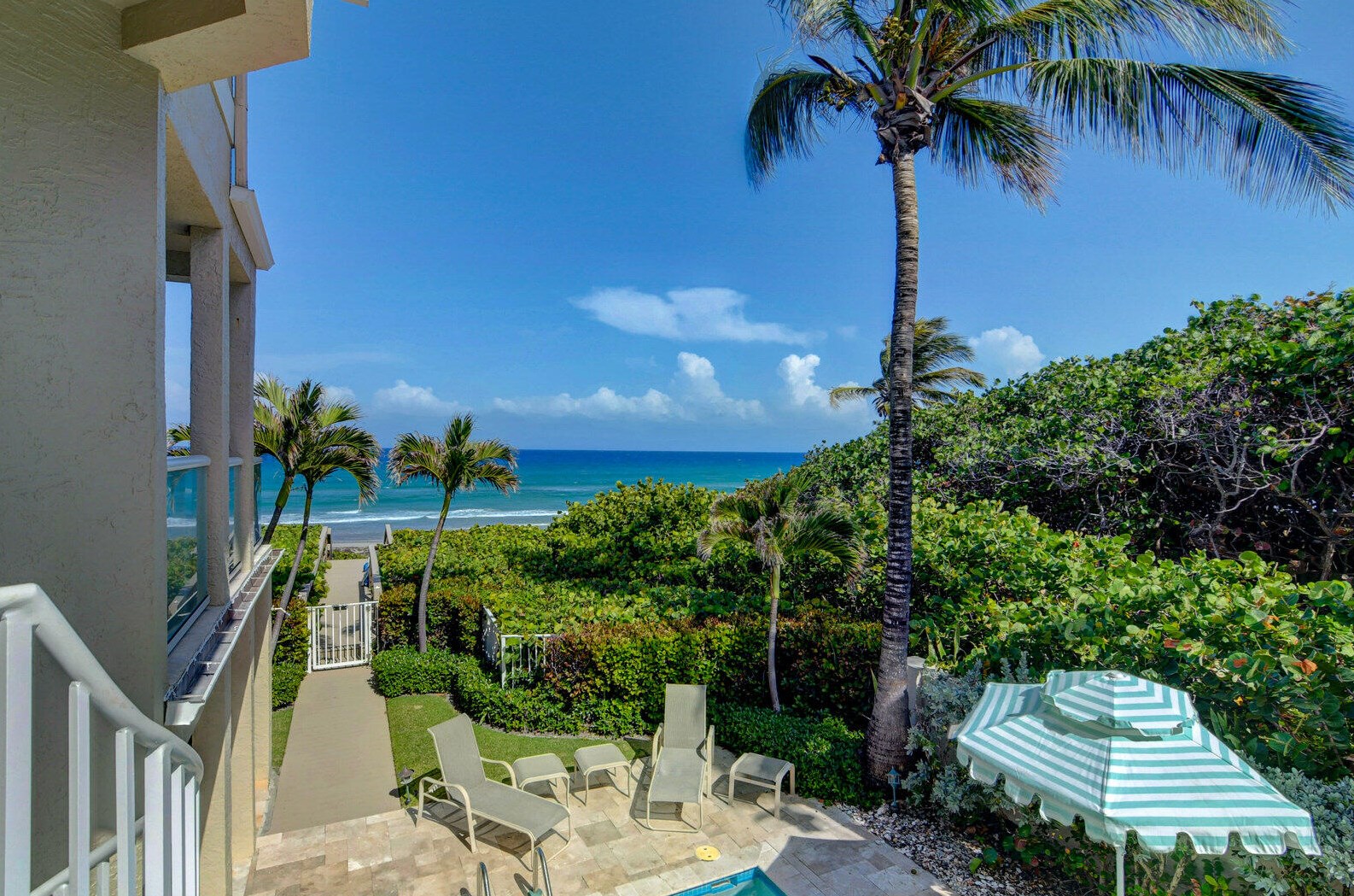 4535 Coquina Rd, Boynton Beach, FL 33435