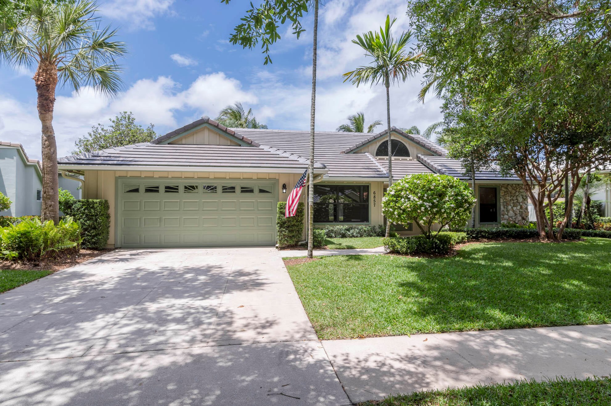 6857 Big Cypress Dr, Jupiter, FL 33458-3722