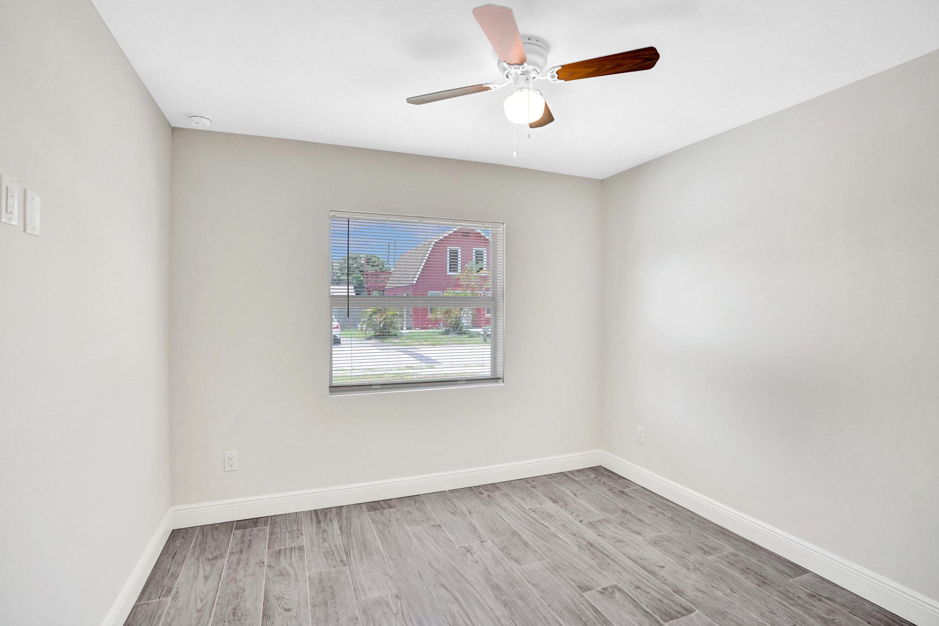 410 12 Ave, Boynton Beach FL 33435-6050 exterior