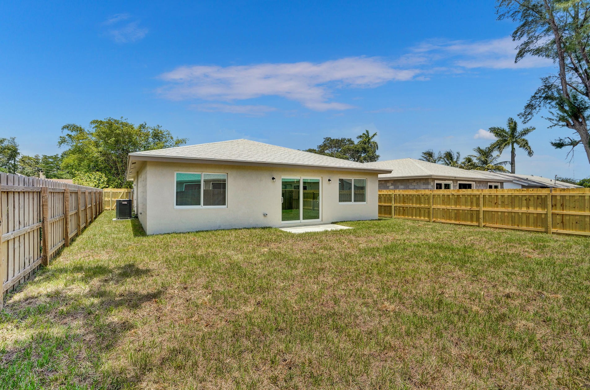 410 12 Ave, Boynton Beach FL 33435-6050 exterior