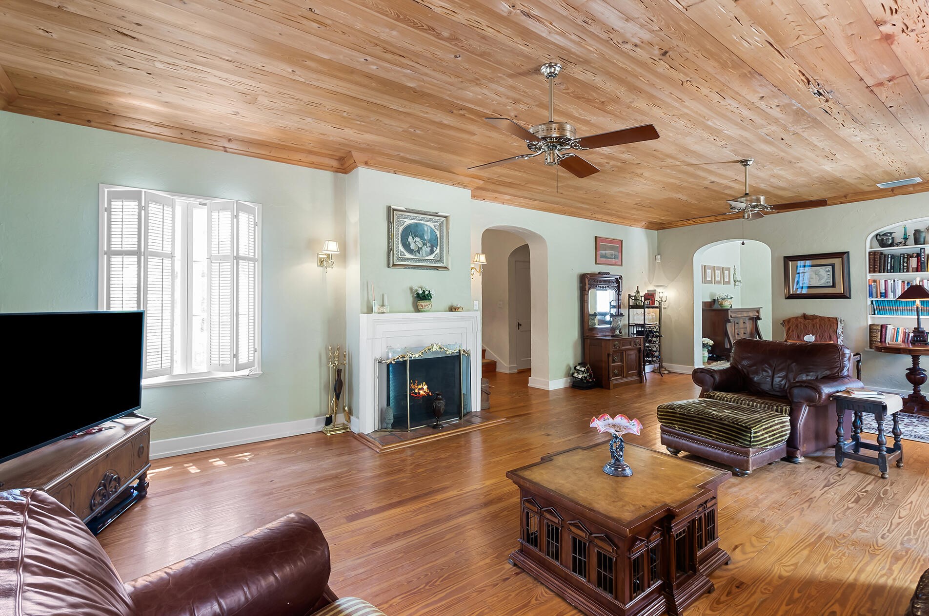 785 Alamanda St, Boca Raton, FL 33486-3566