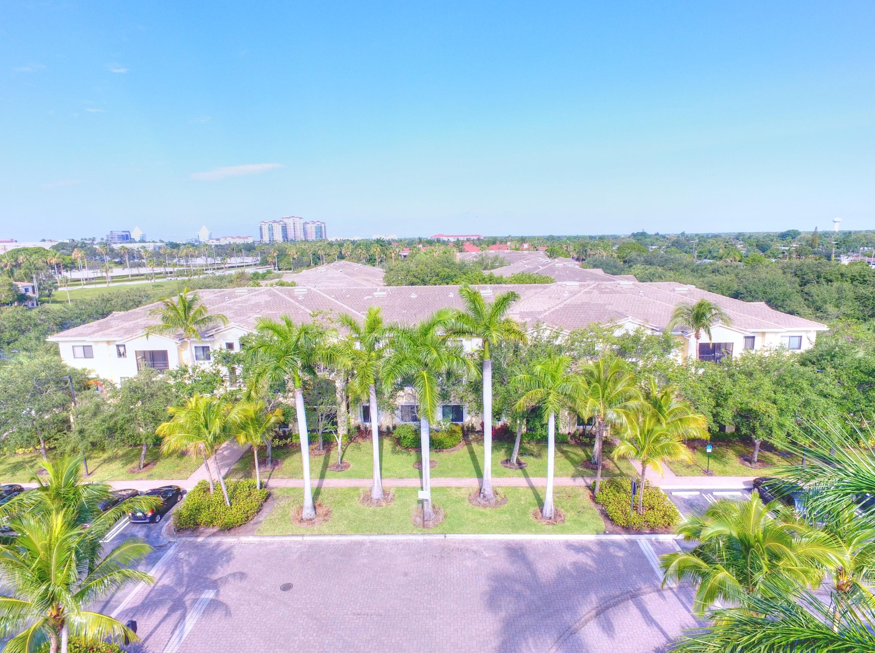 3020 Alcazar Pl #102, West Palm Beach, FL 33410