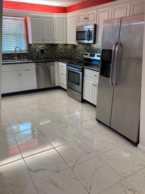 867 Worcester Ln, Lake Worth, FL 33467-2748