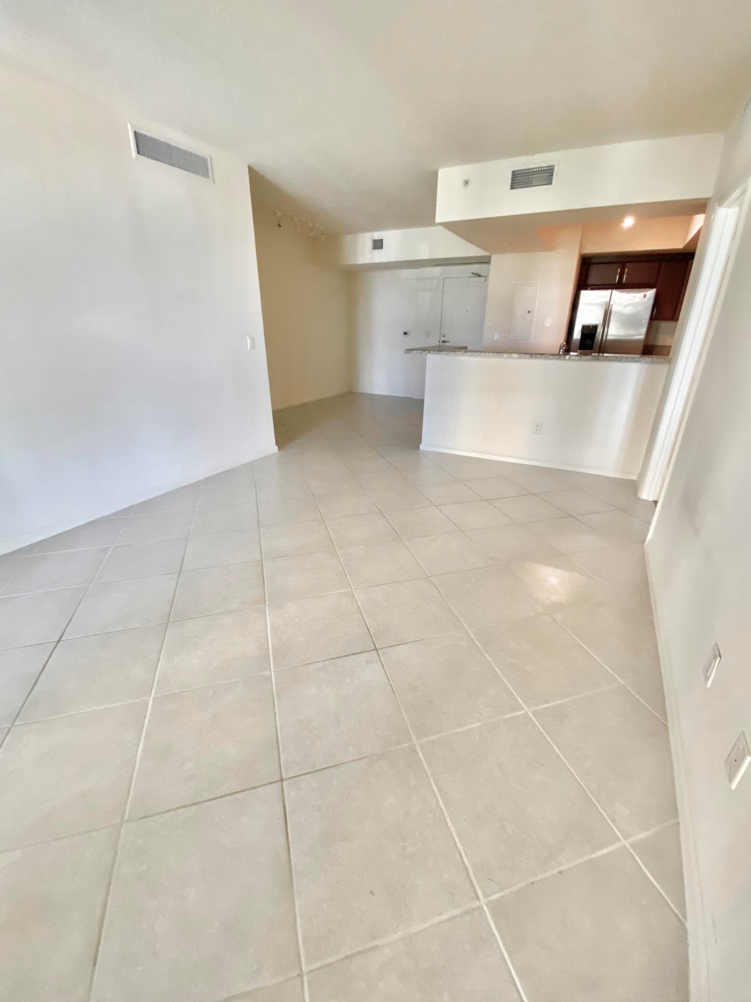 403 S Sapodilla Ave #218, West Palm Beach, FL 33401