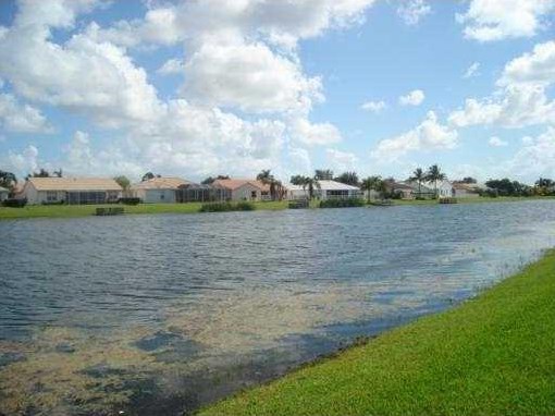 8503 Lake Point Ct, Lake Worth, FL 33467-6250