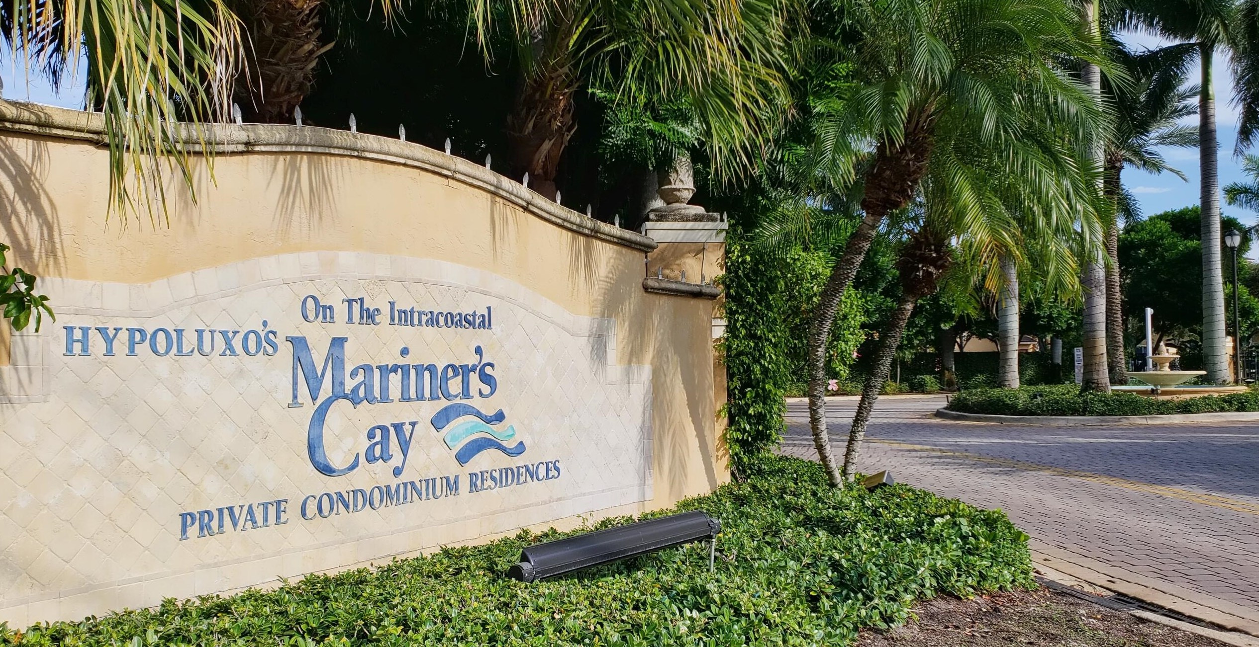 1200 Scotia Dr, Lake Worth FL  33462-7037 exterior