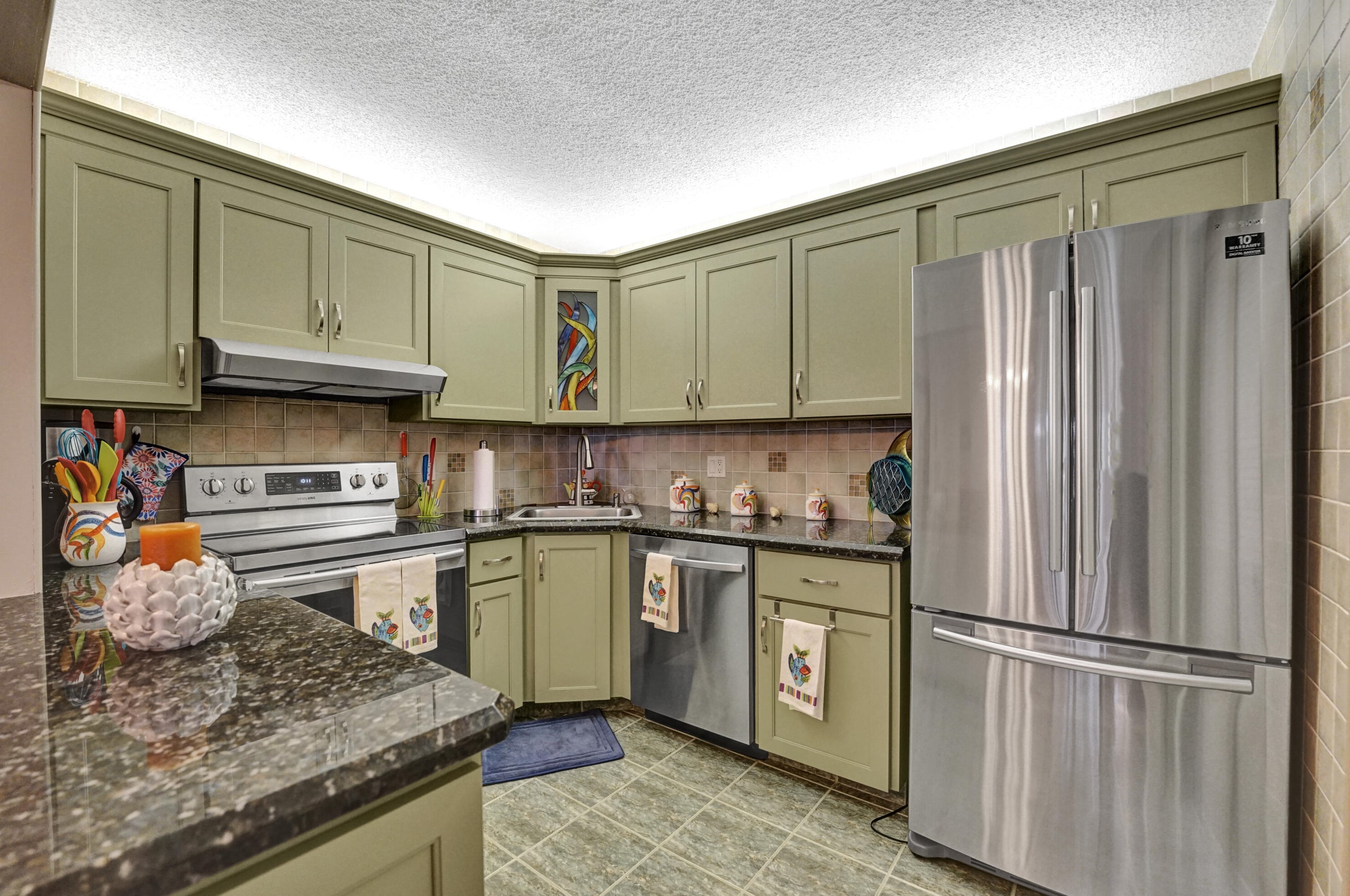 207 Pine Hov Cir, Lake Worth, FL 33463-9217