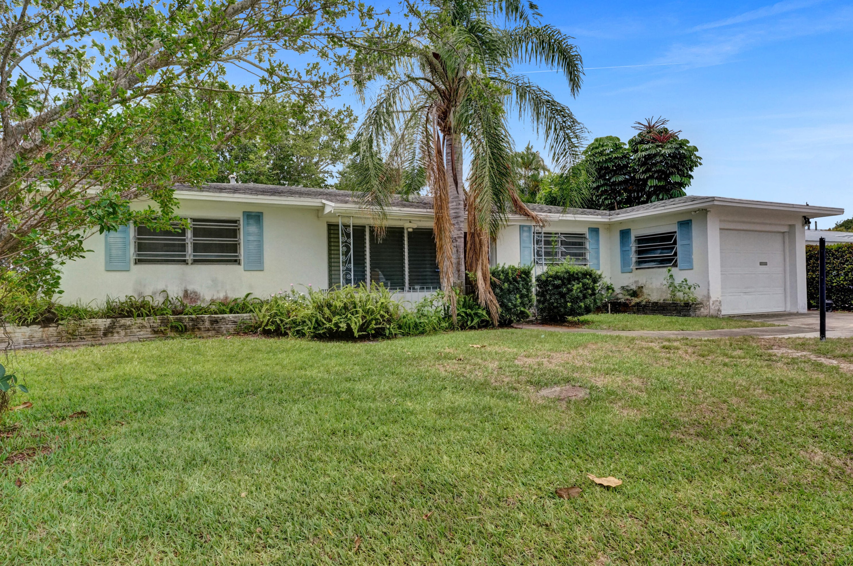 500 Gulf Rd, West Palm Beach, FL 33408-4831