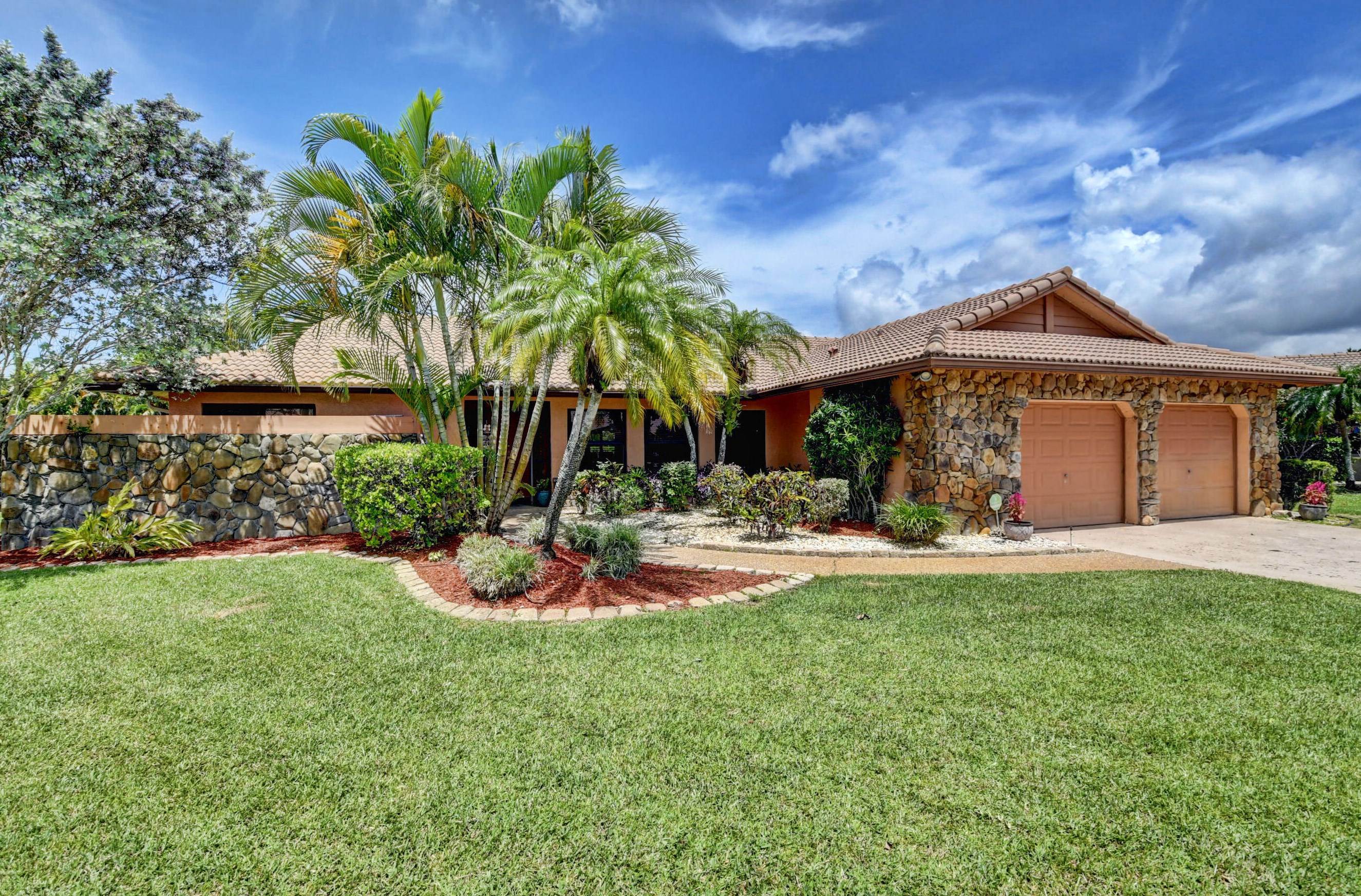 20230 Back Nine Dr, Boca Raton, FL 33498-4711