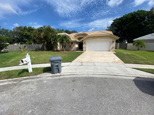 6868 Hatteras Dr, Lake Worth, FL 33467-7936