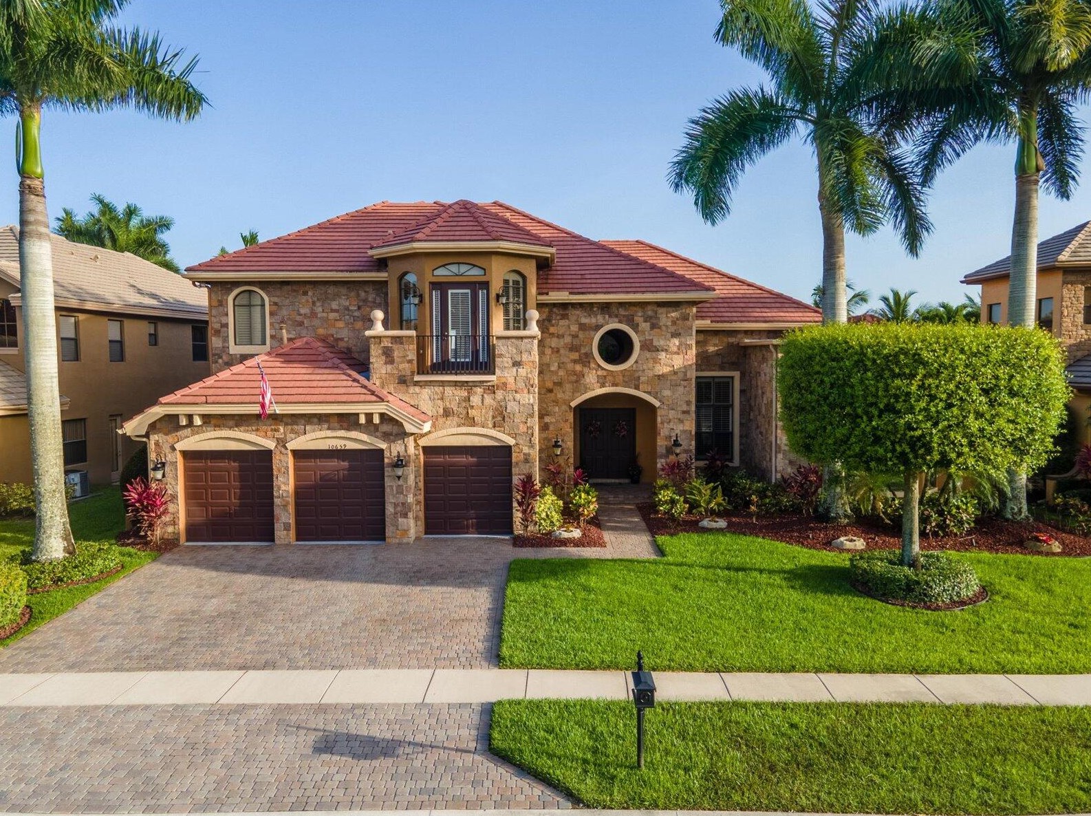 10659 Versailles Blvd, Lake Worth, FL 33449-8089
