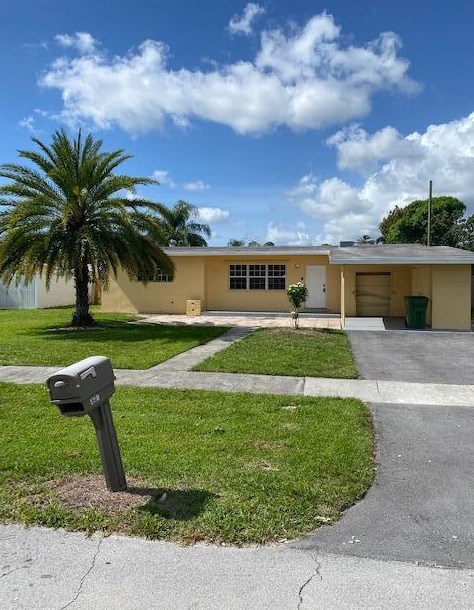 321 Pinehurst Rd, Lake Worth, FL 33461-1818