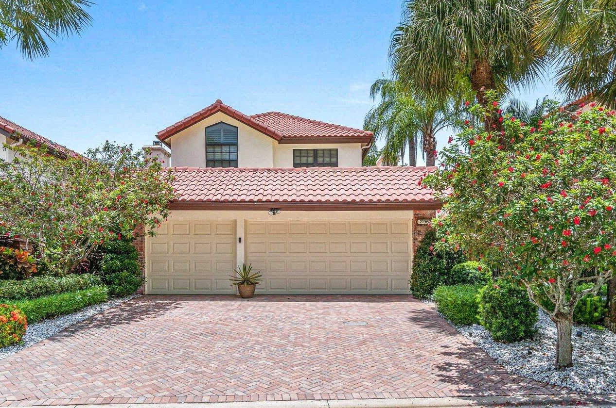 21962 Town Pl Dr, Boca Raton, FL 33433
