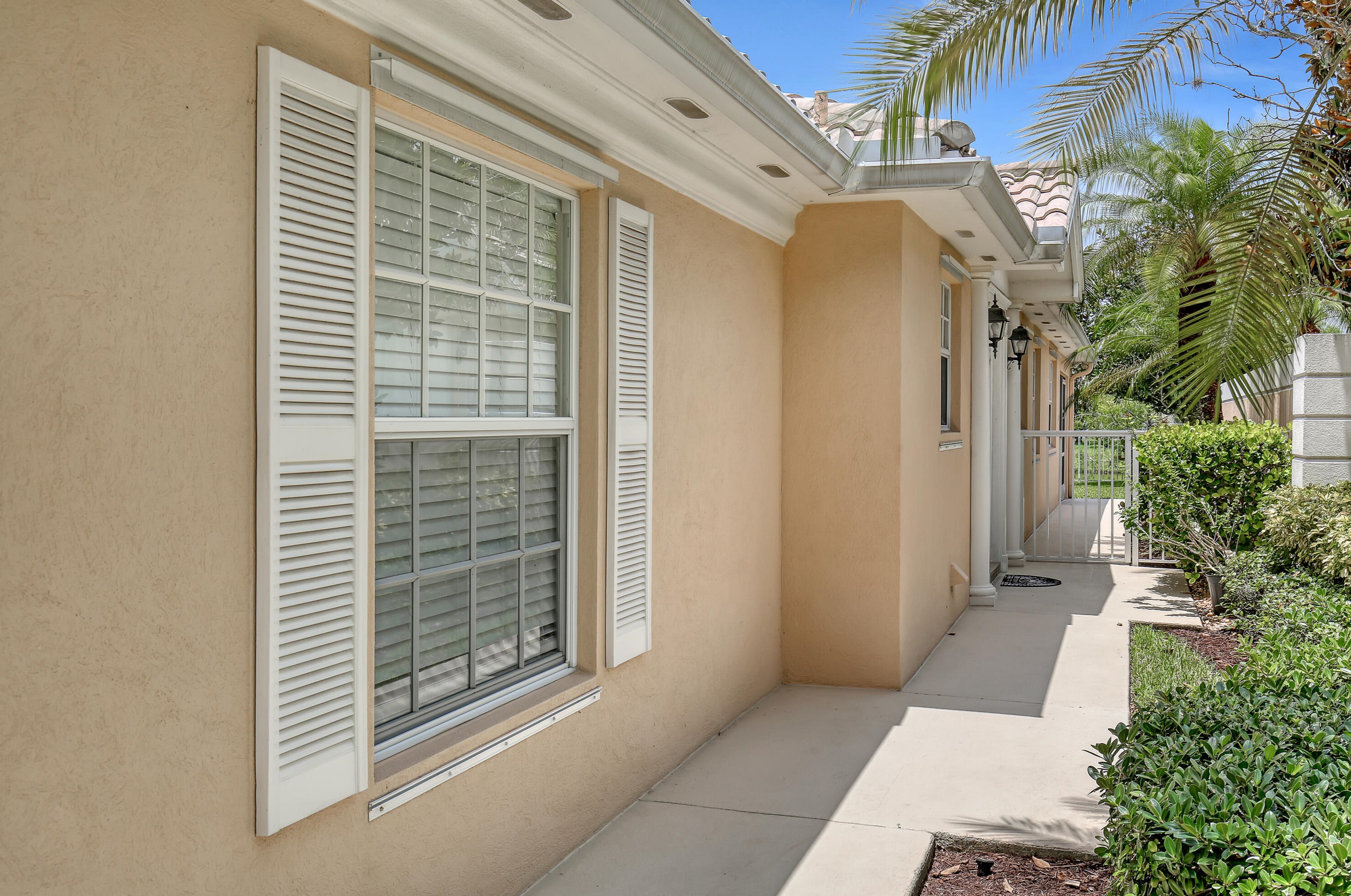 3041 Verdmont Ln, West Palm Beach, FL 33414
