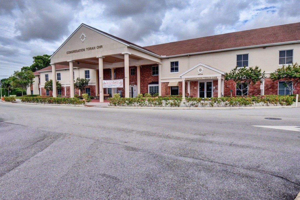 3039 Newcastle C, Boca Raton FL  33434-4626 exterior