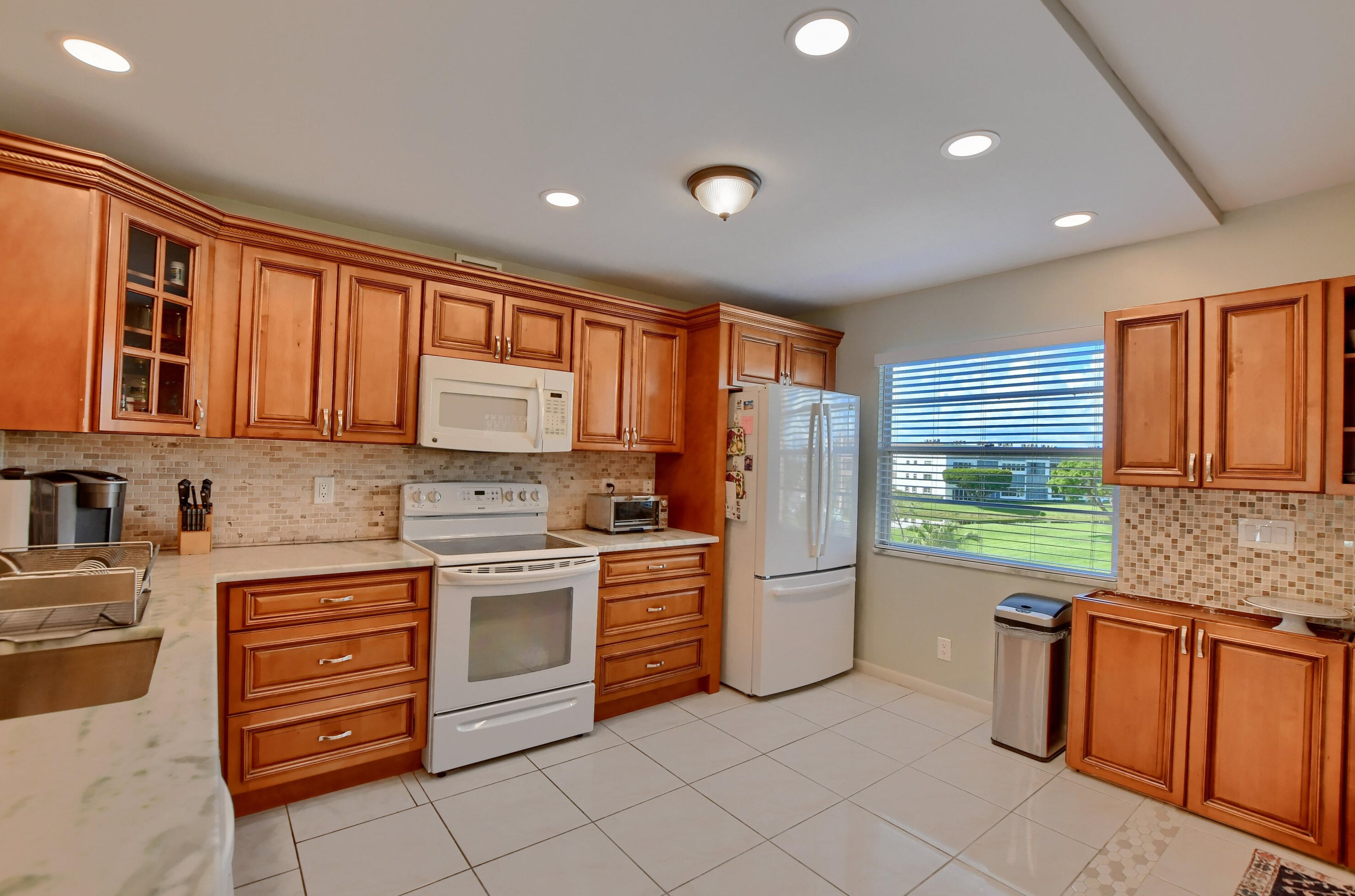 3039 Newcastle C, Boca Raton FL  33434-4626 exterior