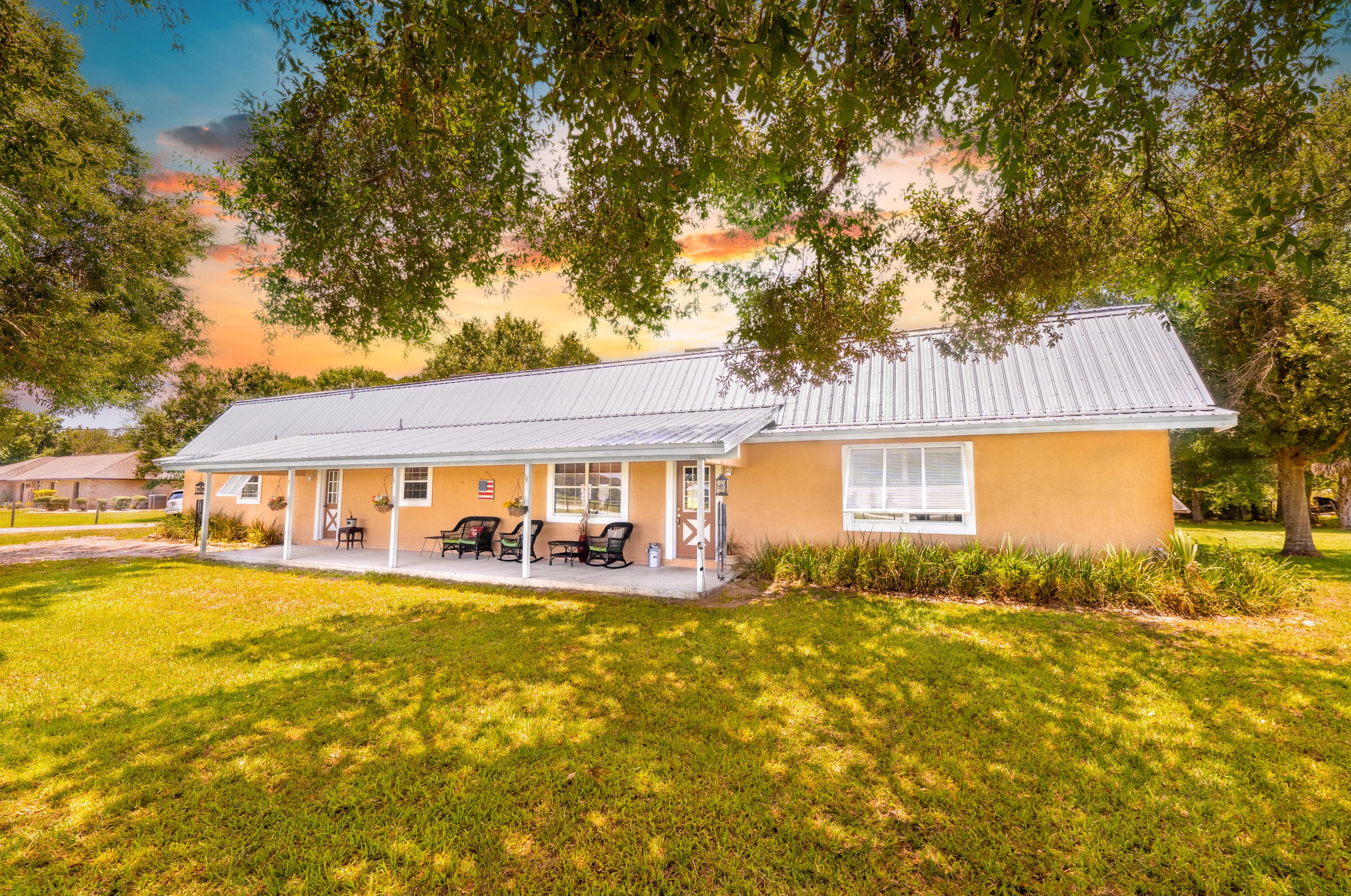 1827 67th Dr, Okeechobee, FL 34974-3322