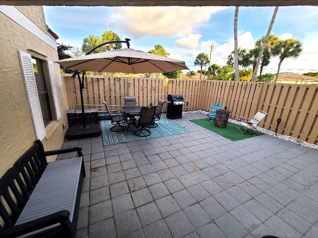 4310 Village Dr #d, Delray Beach, FL 33445