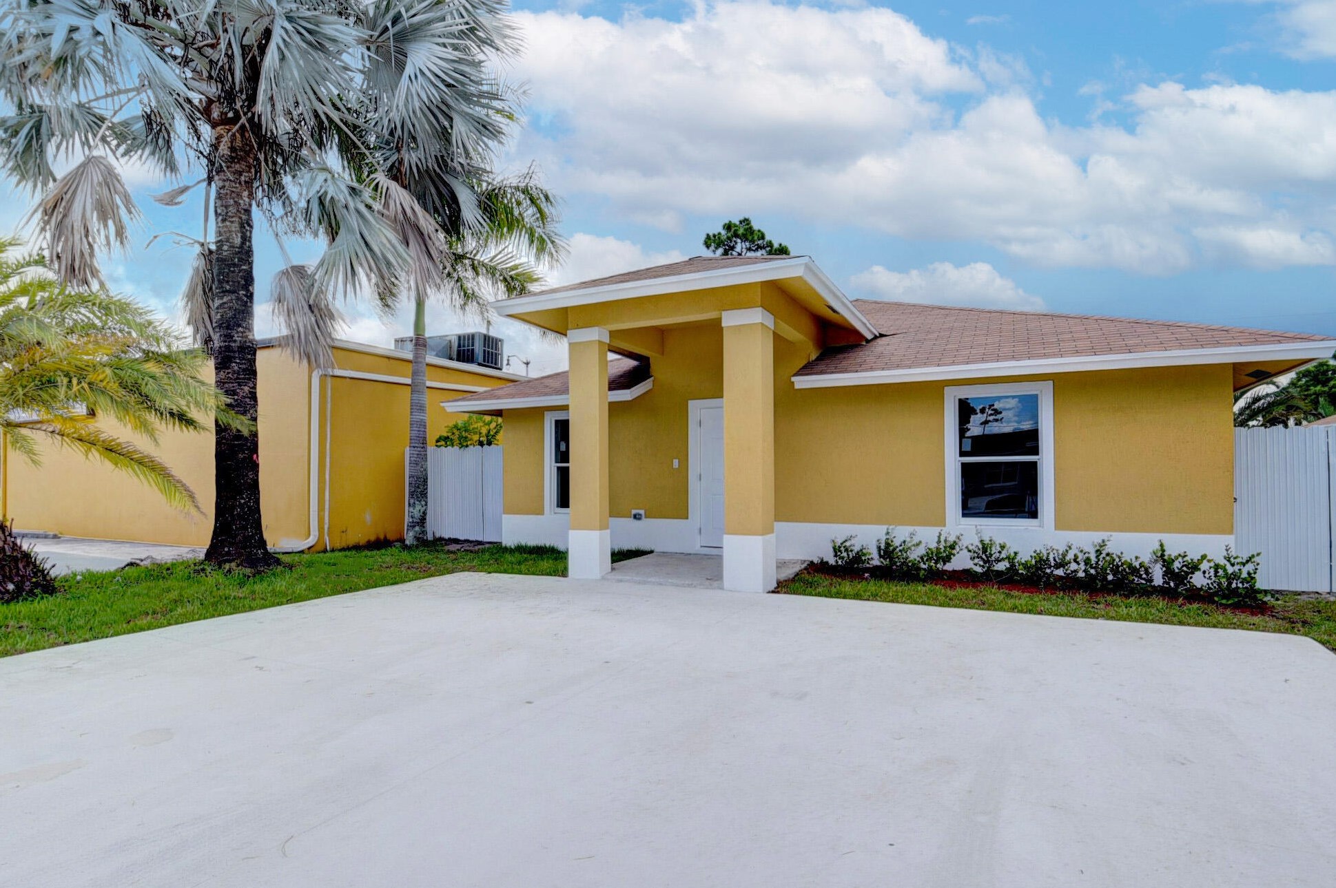 3129 Martin Ave, Lake Worth, FL 33463-2066