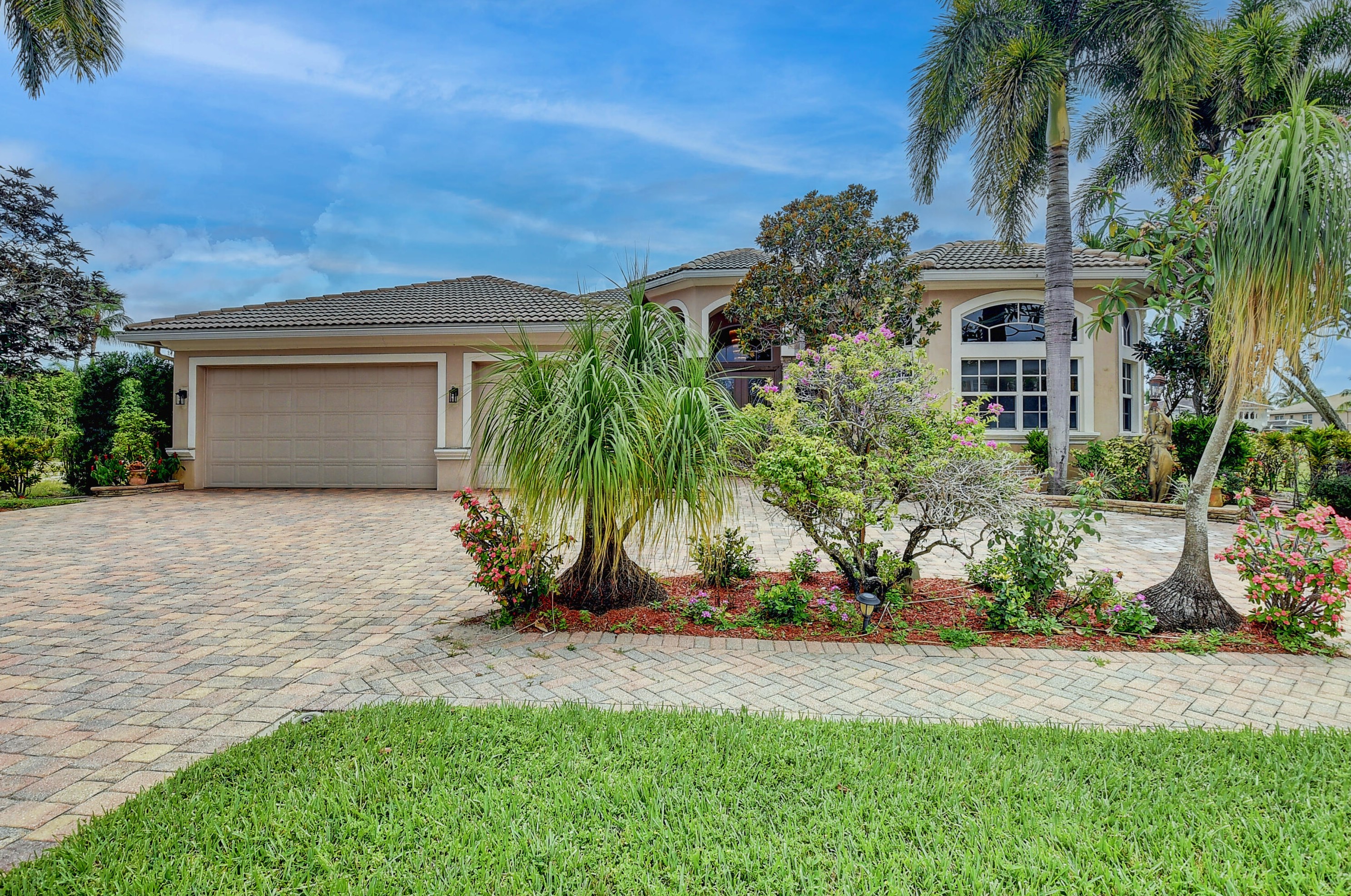 6772 Cobia Cir, Boynton Beach, FL 33437