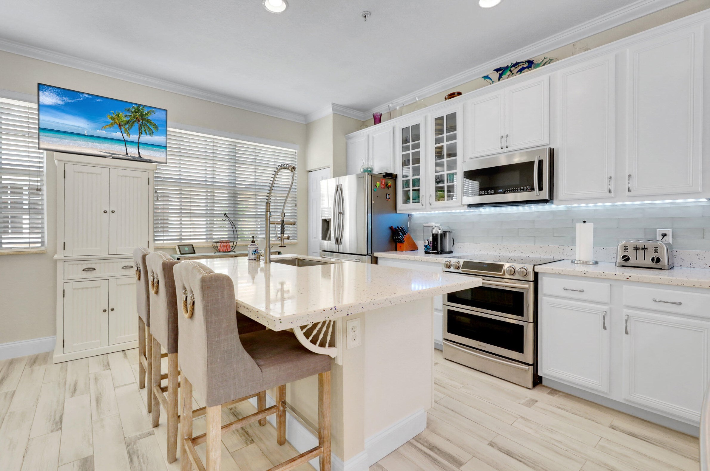124 Harbors Way, Boynton Beach, FL 33435-2400