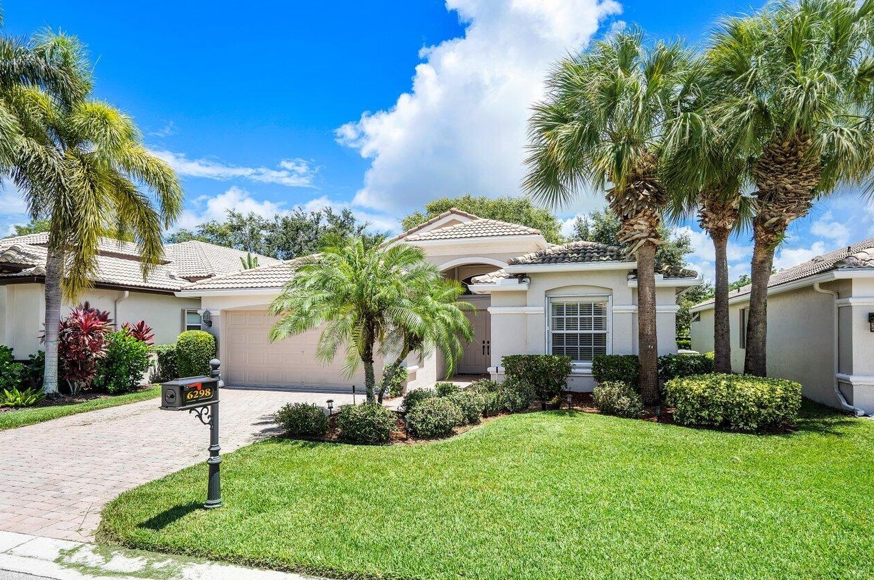 6298 Via Primo St, Lake Worth FL  33467-6157 exterior
