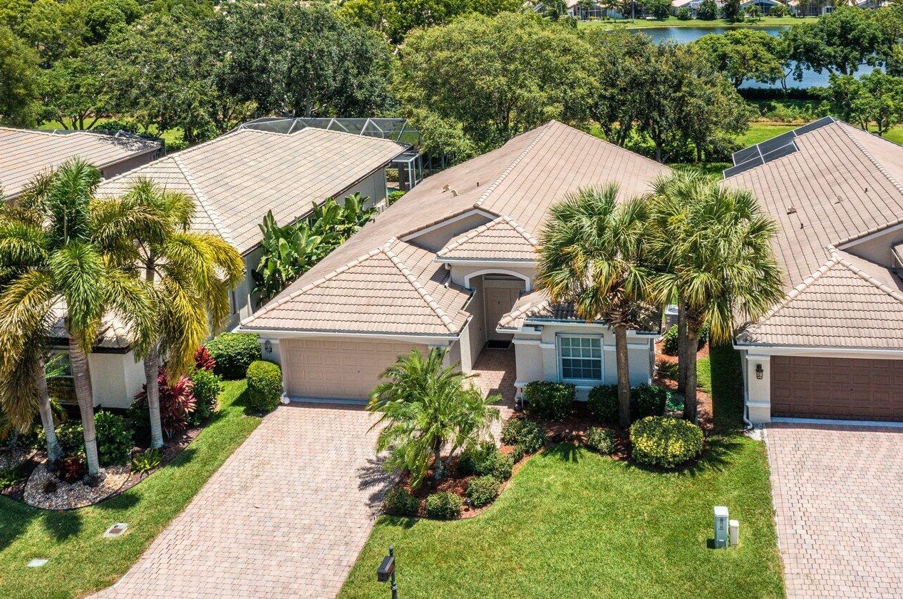 6298 Via Primo St, Lake Worth FL  33467-6157 exterior